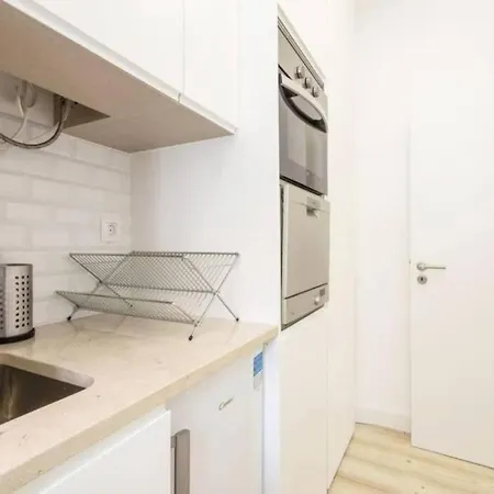Apartment Altido Central 1-br Flat One Step From Chiado Lissabon