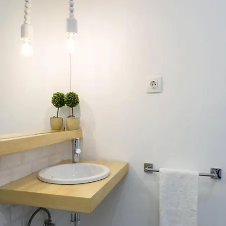 Altido Central 1-br Flat One Step From Chiado Apartment Lisbon