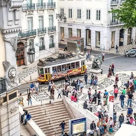 Altido Central 1-br Flat One Step From Chiado Lisbon